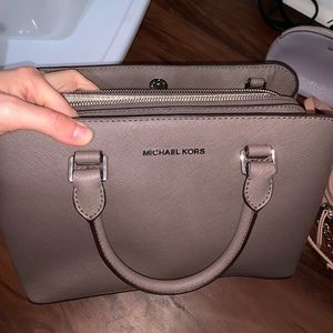 Michael kors purse